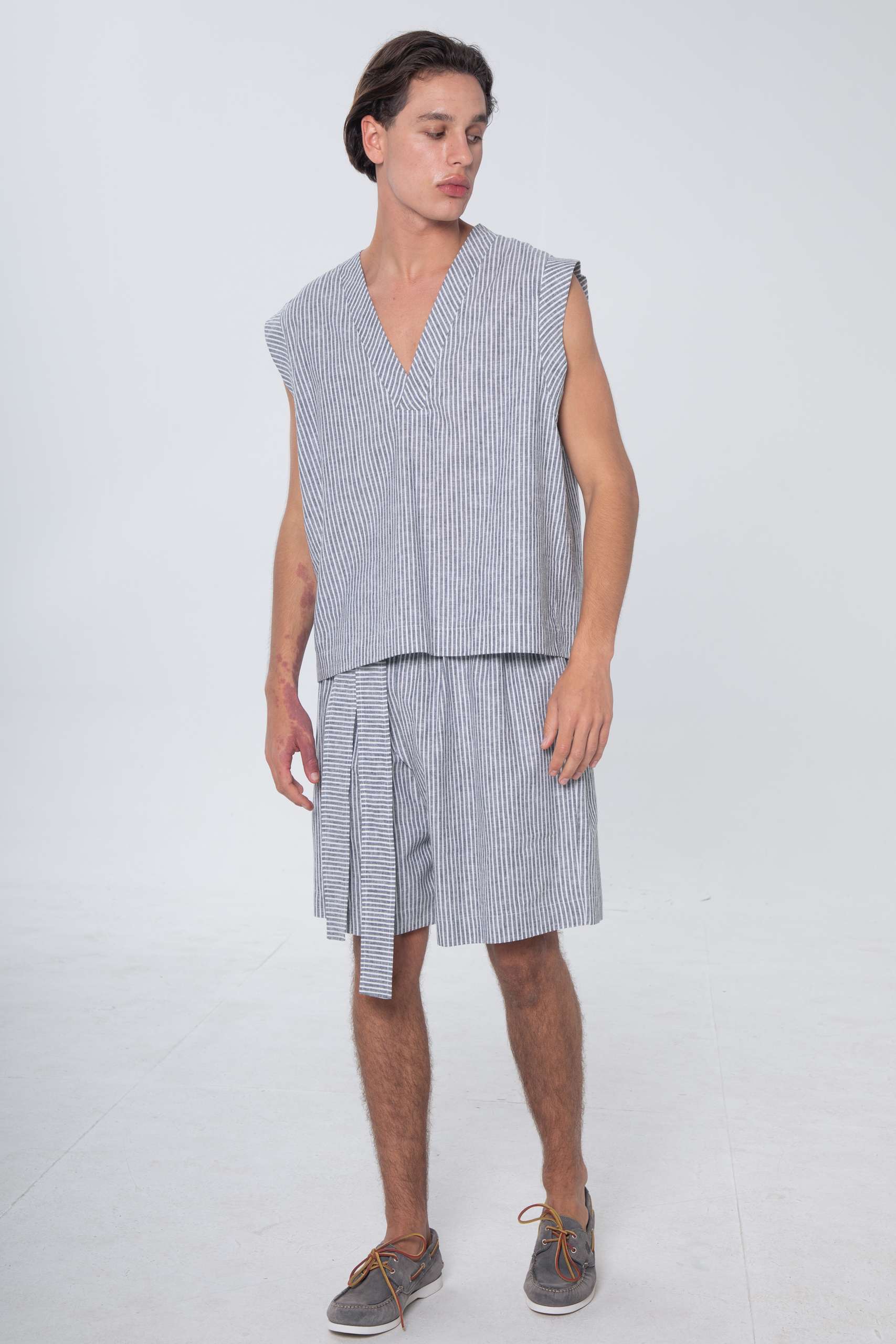 Para Todos Linen Vest Striped