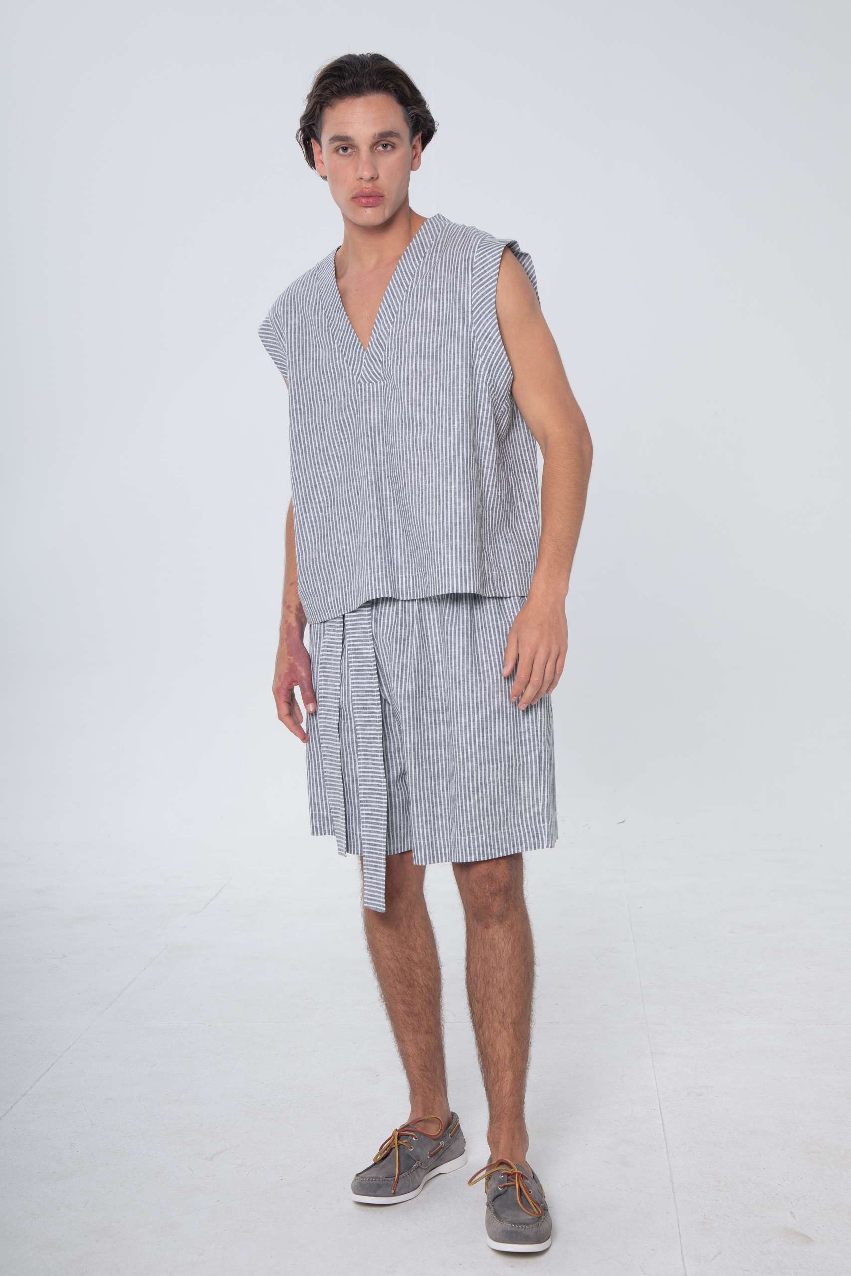 Para Todos Linen Vest Striped