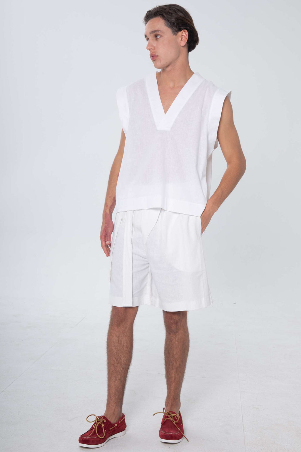 Para Todos Linen Vest White