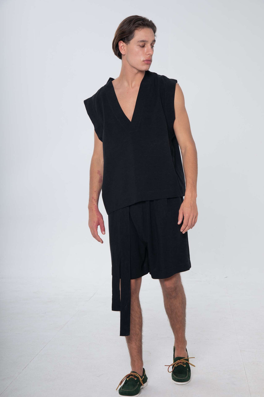 Para Todos Linen Vest Black