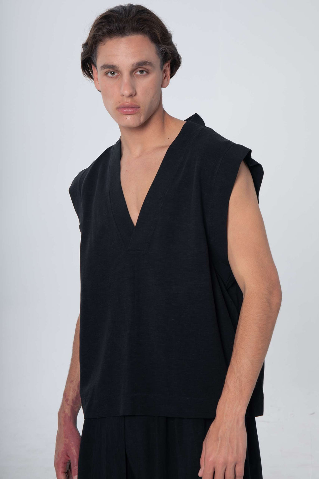Para Todos Linen Vest Black