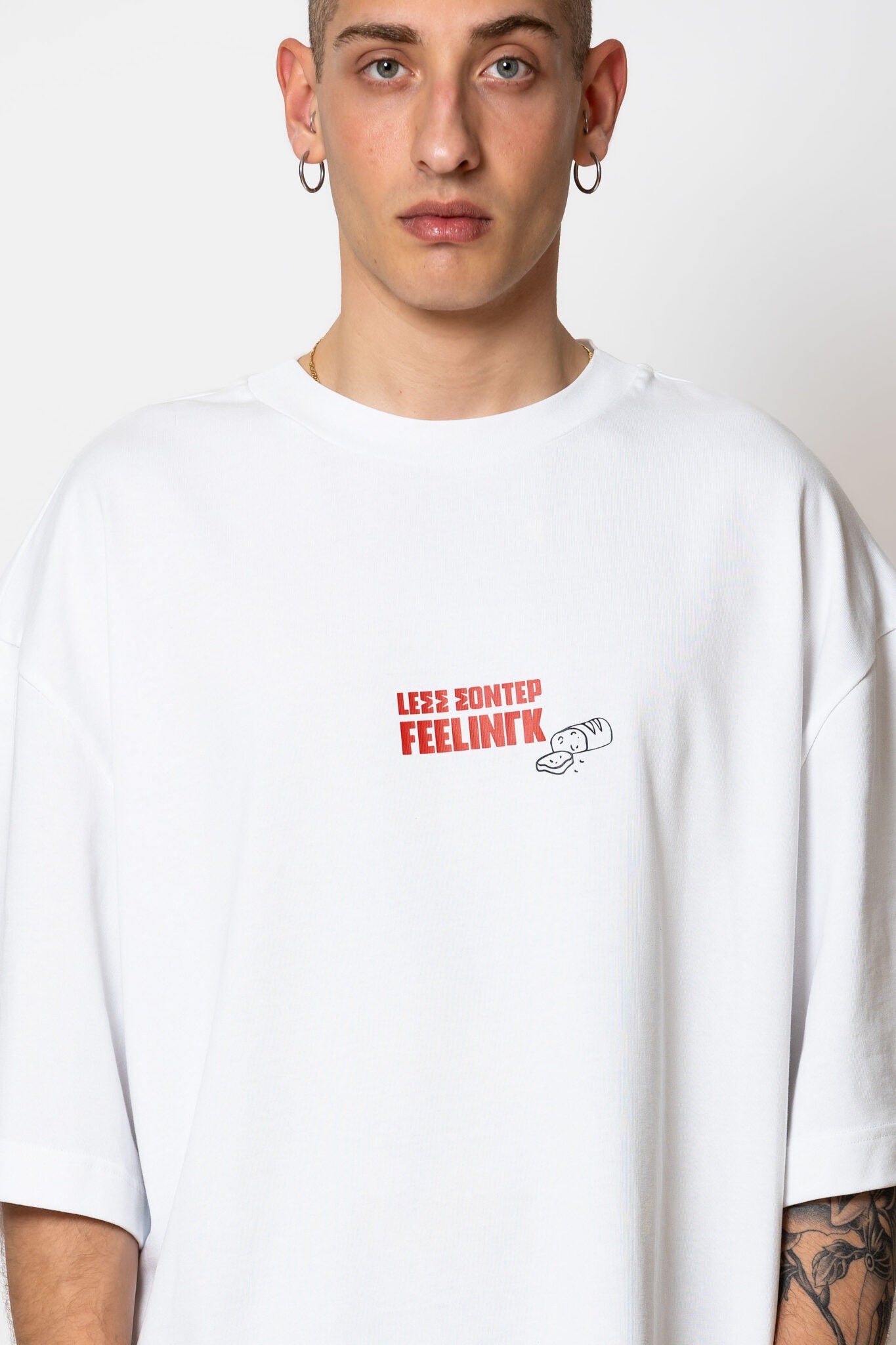Less Sonder Feeling Xwriatiko T-shirt