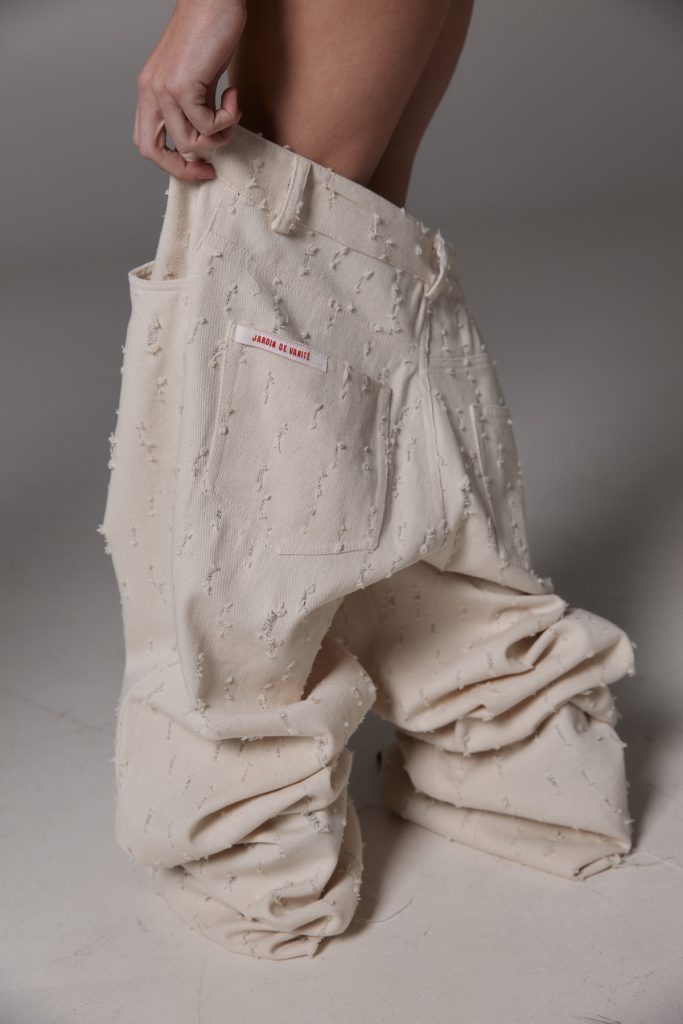 Jardin De Vanite Distressed Jeans